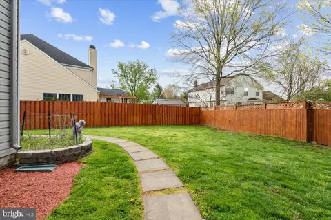 Exterior - 1410 Dagerwing Pl, Frederick, MD 21703 photo 10 of 12