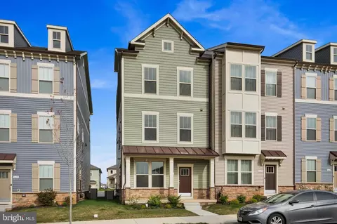 3631 Stone Barn Dr, Frederick, MD 21704