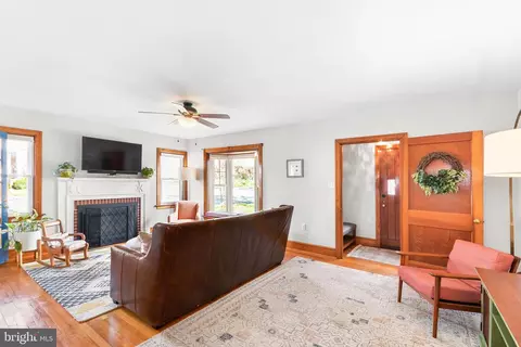 Living - 22 Frederick Ave, Frederick, MD 21701 photo 4 of 4
