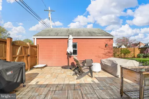 Exterior - 22 Frederick Ave, Frederick, MD 21701 photo 6 of 7