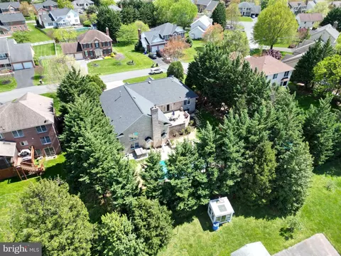 View/Area - 8212 Skipwith Dr, Frederick, MD 21702 photo 4 of 8