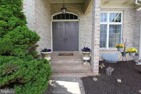 Exterior - 8212 Skipwith Dr, Frederick, MD 21702 photo 4 of 29
