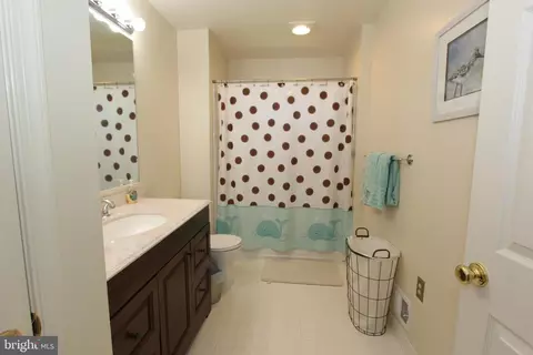 Bath - 8212 Skipwith Dr, Frederick, MD 21702 photo 2 of 5