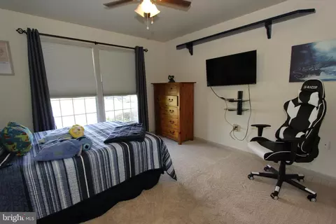 Bedroom - 8212 Skipwith Dr, Frederick, MD 21702 photo 8 of 12