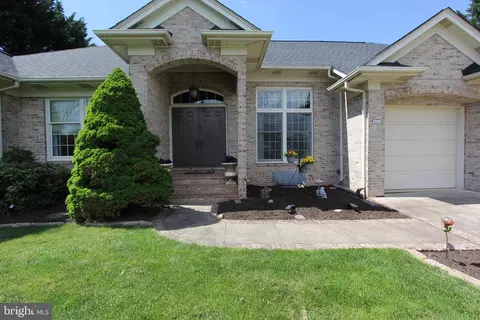 Exterior - 8212 Skipwith Dr, Frederick, MD 21702 photo 22 of 29