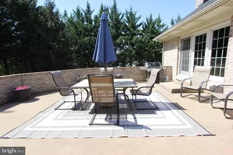 Exterior - 8212 Skipwith Dr, Frederick, MD 21702 photo 18 of 29