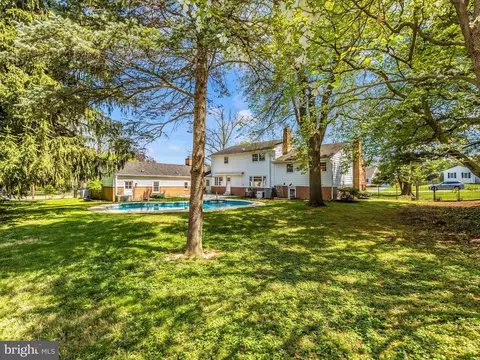 Exterior - 131 Fairview Ave, Frederick, MD 21701 photo 10 of 20