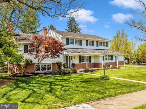 Exterior - 131 Fairview Ave, Frederick, MD 21701 photo 5 of 20