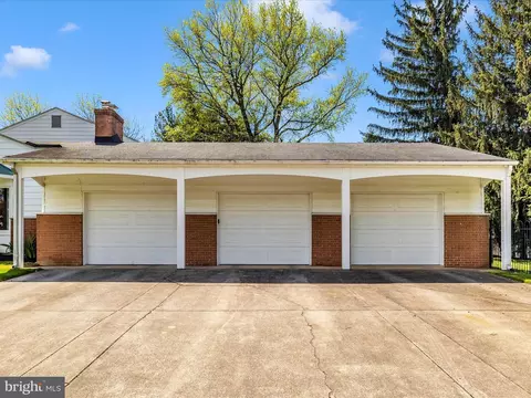 Exterior - 131 Fairview Ave, Frederick, MD 21701 photo 3 of 20