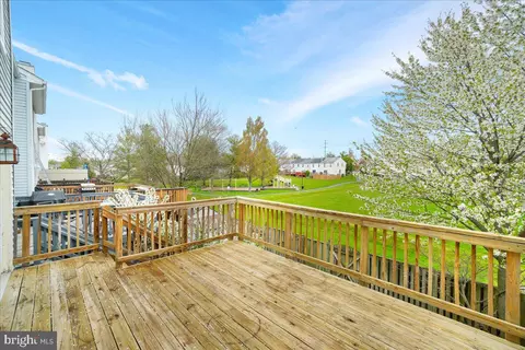 Exterior - 6717 Killdeer Ct, Frederick, MD 21703 photo 5 of 7