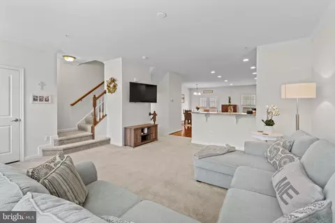 Living - 6254 Alexa St, Frederick, MD 21703 photo 4 of 6