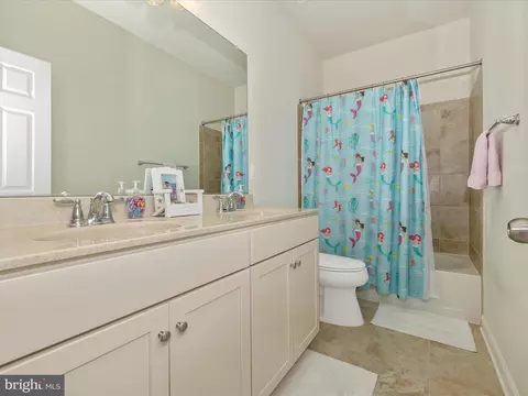 Bath - 827 Holden Rd, Frederick, MD 21701 photo 3 of 4