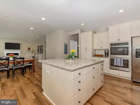 Kitchen - 827 Holden Rd, Frederick, MD 21701 photo 7 of 8