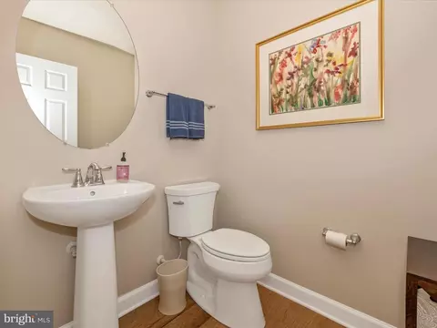 Bath - 827 Holden Rd, Frederick, MD 21701 photo 1 of 4