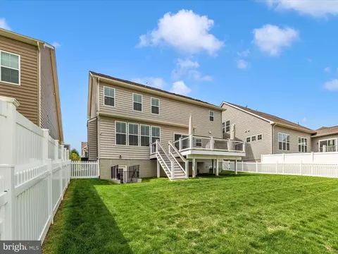 Exterior - 827 Holden Rd, Frederick, MD 21701 photo 6 of 13