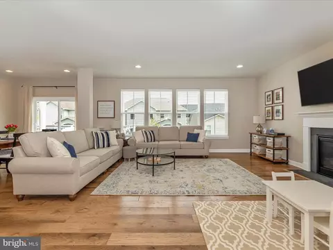 Living - 827 Holden Rd, Frederick, MD 21701 photo 3 of 9