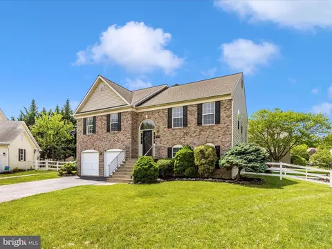 Exterior - 1005 Bexhill Dr, Frederick, MD 21702 photo 3 of 20