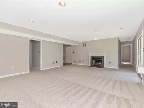 Living - 1005 Bexhill Dr, Frederick, MD 21702 photo 17 of 18