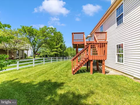 Exterior - 1005 Bexhill Dr, Frederick, MD 21702 photo 7 of 20