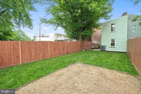 Exterior - 109 5th St W, Frederick, MD 21701 photo 20 of 25