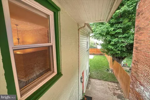 Exterior - 109 5th St W, Frederick, MD 21701 photo 8 of 25