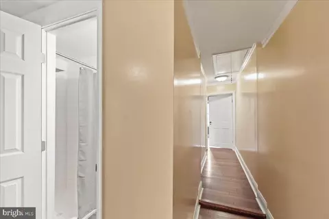 Entry Way - 109 5th St W, Frederick, MD 21701 photo 7 of 10