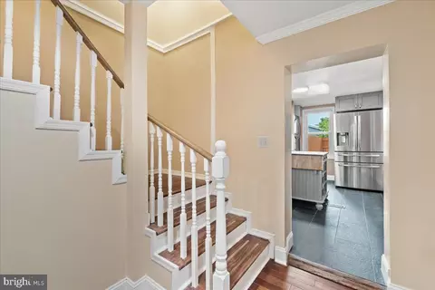 Entry Way - 109 5th St W, Frederick, MD 21701 photo 5 of 10