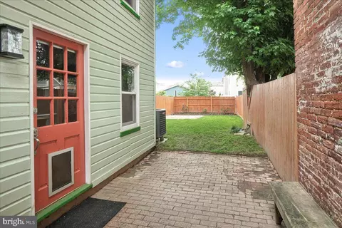 Exterior - 109 5th St W, Frederick, MD 21701 photo 13 of 25