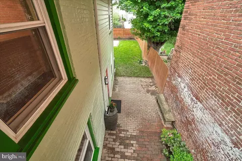 Exterior - 109 5th St W, Frederick, MD 21701 photo 5 of 25