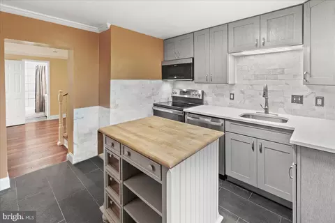 Kitchen - 109 5th St W, Frederick, MD 21701 photo 3 of 4