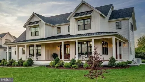 3770 Cherry Ln, Jefferson, MD 21755