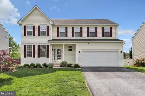 207 Solar Dr, Walkersville, MD 21793