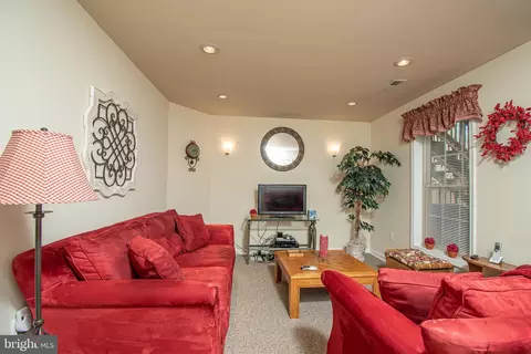 Living - 150 Harpers Way, Frederick, MD 21702 photo 7 of 9