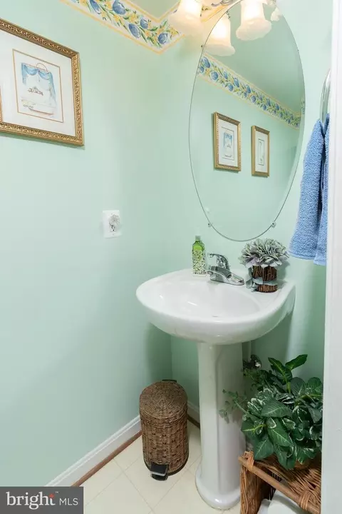 Bath - 150 Harpers Way, Frederick, MD 21702 photo 1 of 7