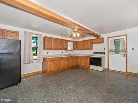 Kitchen - 4902 Wise Rd, Cascade, MD 21719 photo 1 of 2
