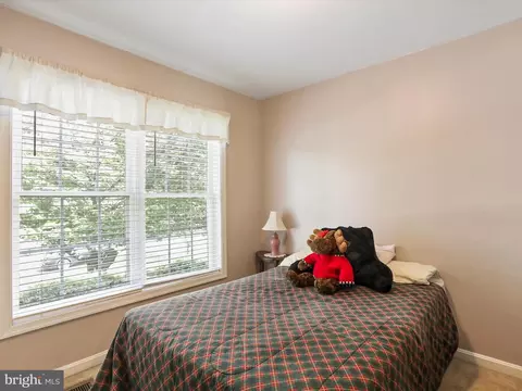 Bedroom - 210 E K St, Brunswick, MD 21716 photo 4 of 6