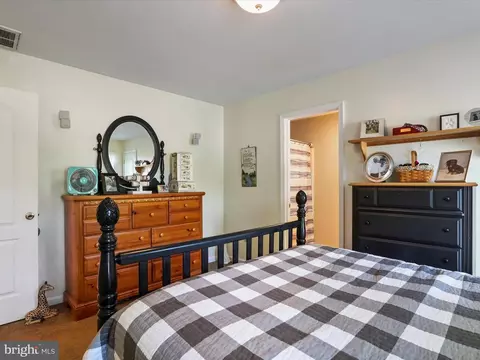 Bedroom - 210 E K St, Brunswick, MD 21716 photo 3 of 6