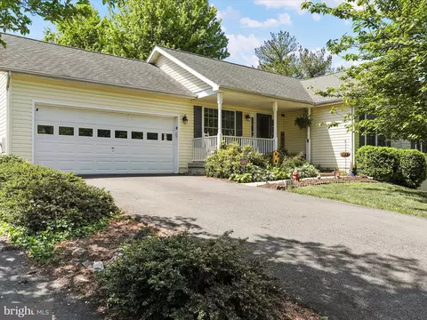Exterior - 210 E K St, Brunswick, MD 21716 photo 2 of 7