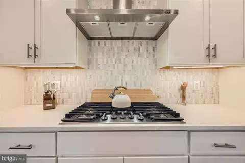 Kitchen - 950 Holden Rd, Frederick, MD 21701 photo 6 of 6