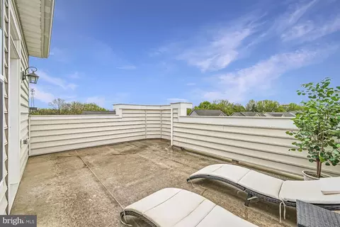 Exterior - 950 Holden Rd, Frederick, MD 21701 photo 5 of 6