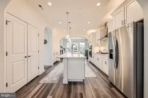 Kitchen - 950 Holden Rd, Frederick, MD 21701 photo 3 of 6