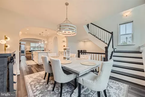 Dining - 950 Holden Rd, Frederick, MD 21701 photo 2 of 2