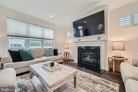Living - 950 Holden Rd, Frederick, MD 21701 photo 1 of 3