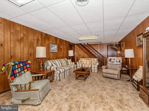 Living - 7901 Runnymeade Dr, Frederick, MD 21702 photo 5 of 5
