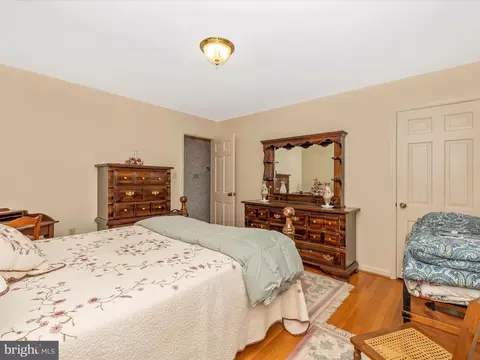 Bedroom - 7901 Runnymeade Dr, Frederick, MD 21702 photo 7 of 11