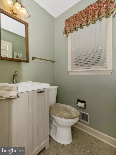 Bath - 7901 Runnymeade Dr, Frederick, MD 21702 photo 1 of 3