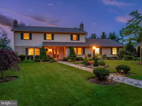 Exterior - 7901 Runnymeade Dr, Frederick, MD 21702 photo 11 of 20