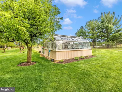 Exterior - 7901 Runnymeade Dr, Frederick, MD 21702 photo 8 of 20