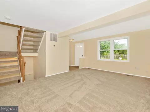 1745 Heather Ln, Frederick, MD 21702 photo 7