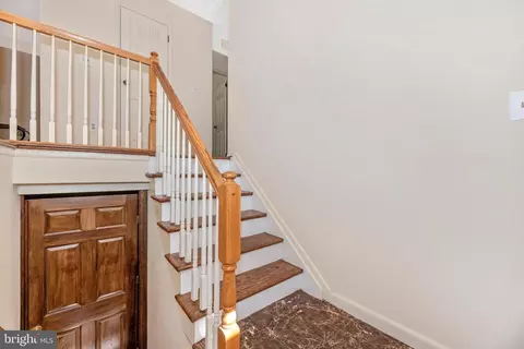 Entry Way - 28014 Barnes Rd, Monrovia, MD 21770 photo 2 of 4